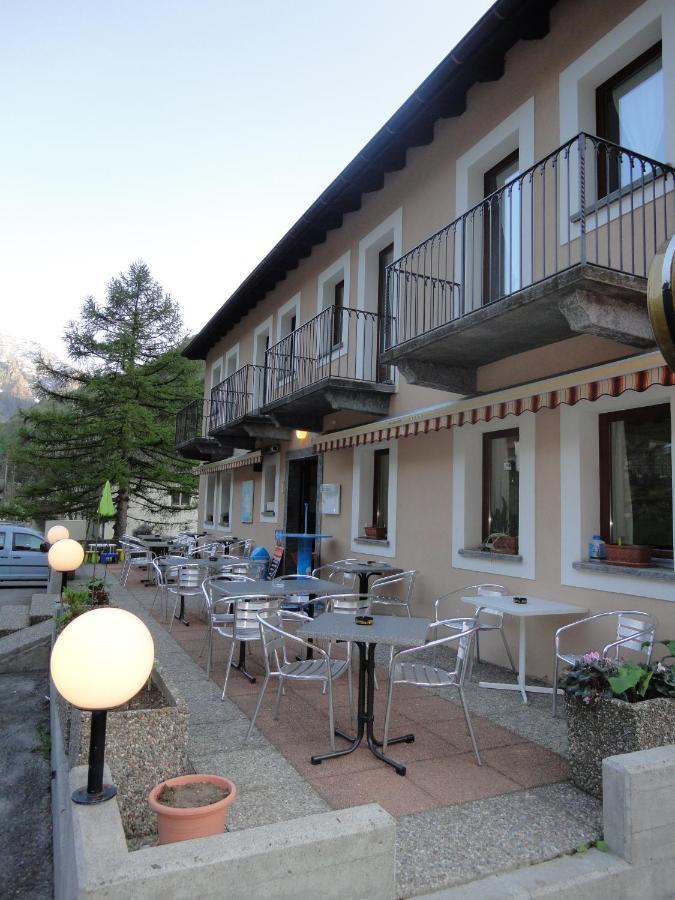 Ristorante Garni Lavizzara Hotel Sornico Exterior foto