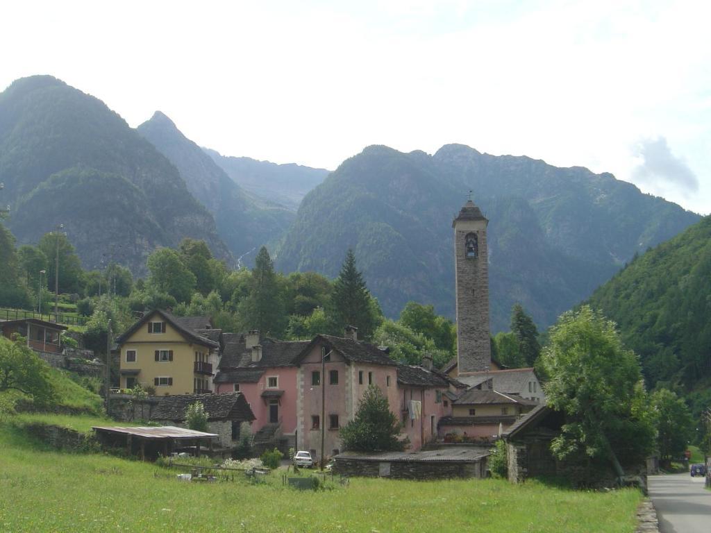 Ristorante Garni Lavizzara Hotel Sornico Cameră foto